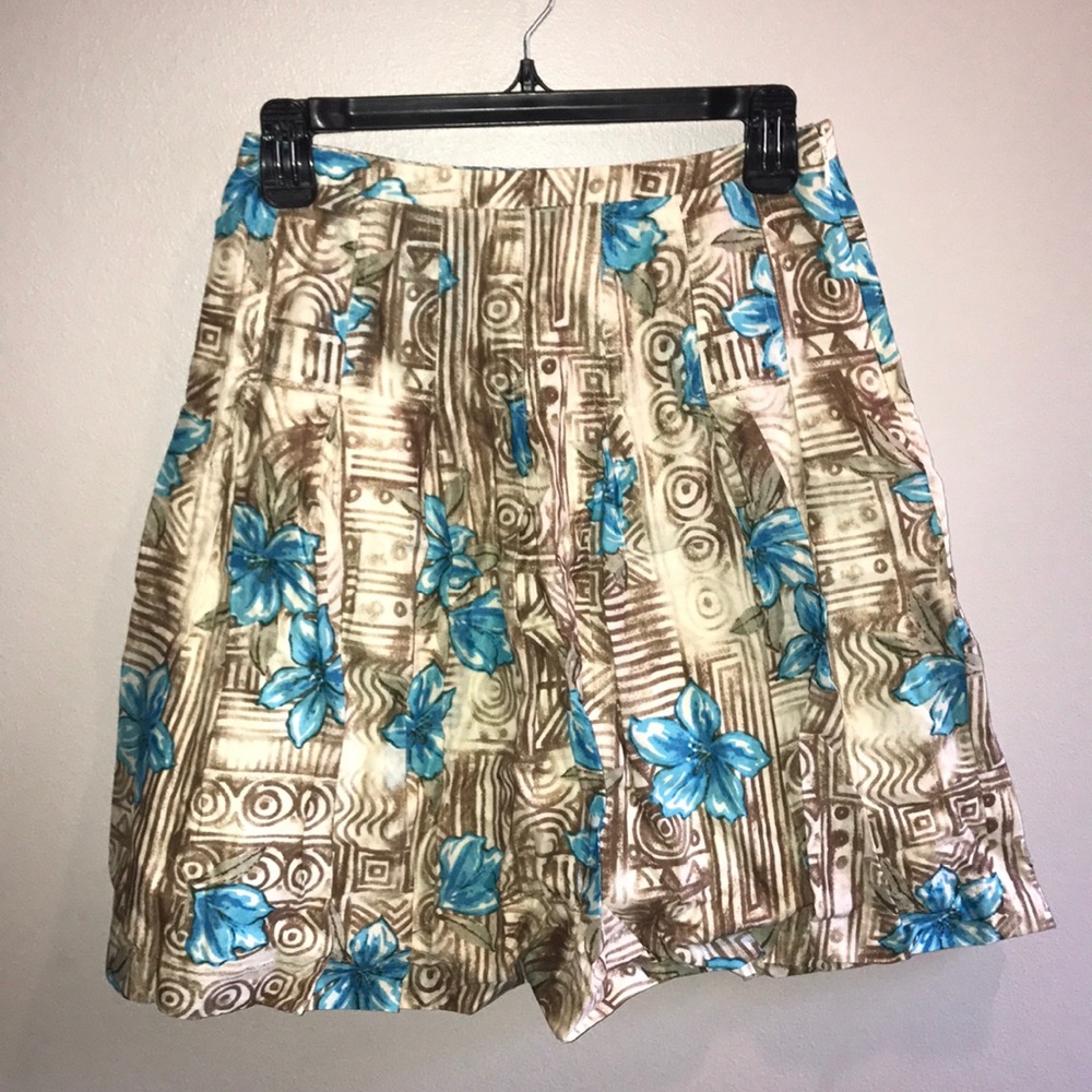 Size 0 skirt from petite sophisticate.